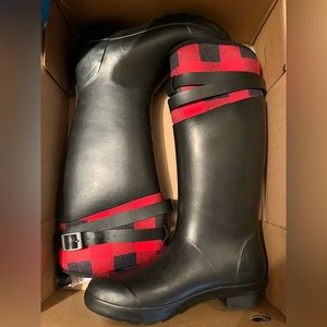 Rand new Muck boots size 9 - never worn
